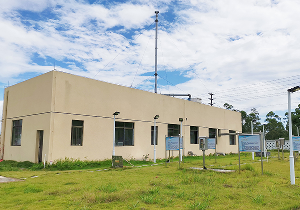 鶴山市第一座花園式地埋式污水處理廠<br />
<br />
國家財政部第四批PPP示范項目、江門市第一個以PPP模式建設(shè)的農(nóng)村污水處理設(shè)施項目。